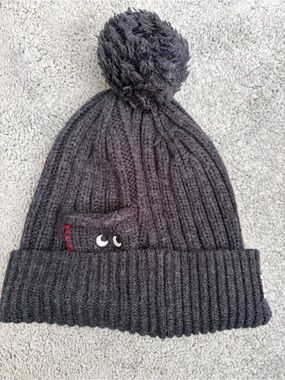 Anya Hindmarch Wool Blend Pocket Logo Uniqlo Heattech Knit Touque